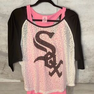 EUC VICTORIA SECRET PINK CHICAGO WHITE SOX OVERSIZED  LACE MESH TOP